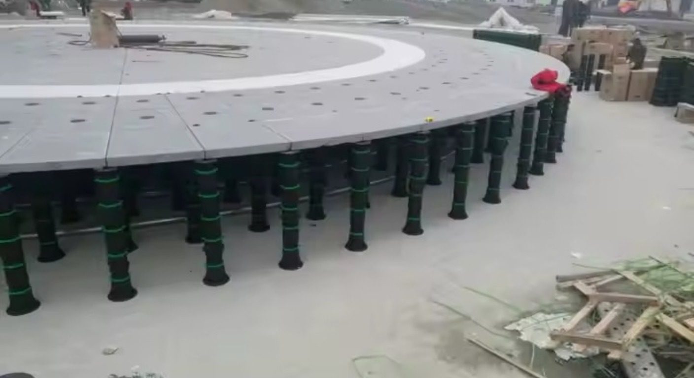 adjustable fountain deck title